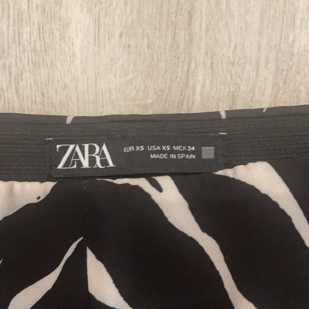 Zebra Pants - Picture 5 of 6